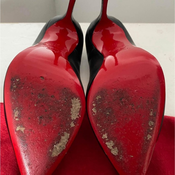 CHRISTIAN LOUBOUTIN
Escarpins So Kate 120 noirs - Picture 4 of 6